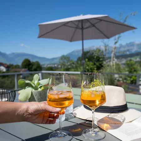 Livingreen Residences 아파트 *