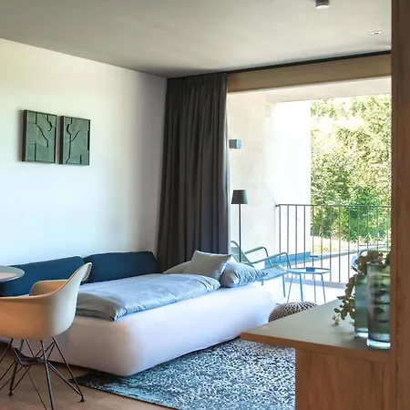 Livingreen Residences Апартаменты